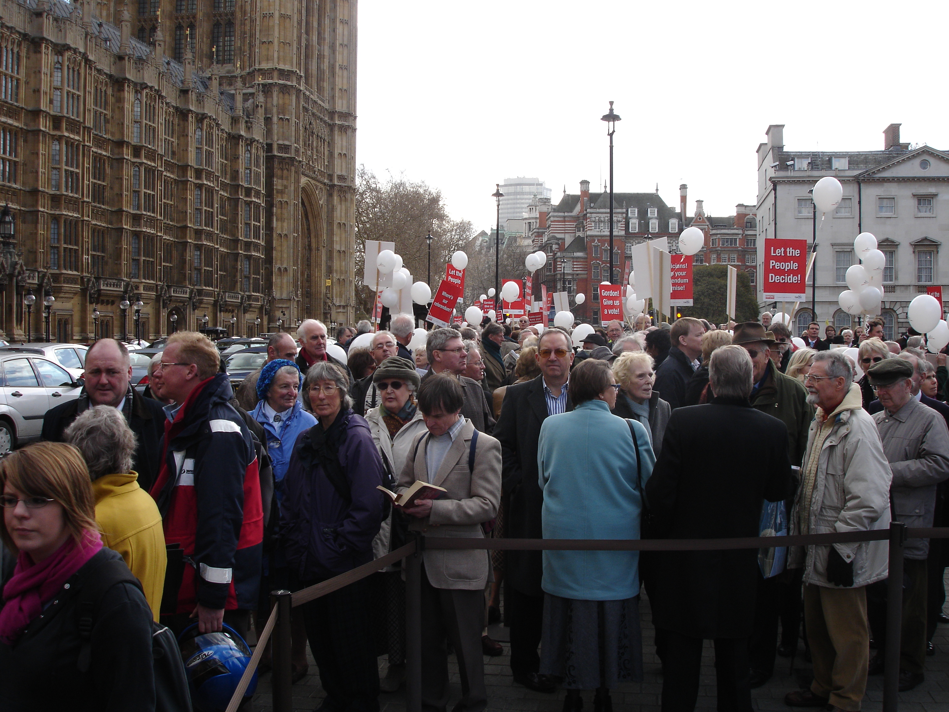 Lobby of Parliament for a referendum on Lisbon Treaty